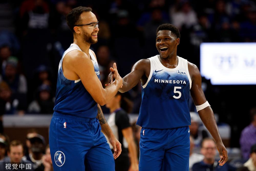 执教团队来 执教团队来