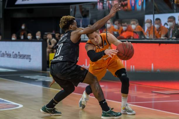 更有从风雨 更有从风雨